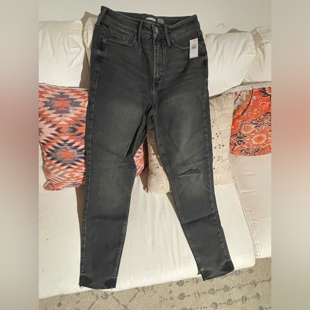 Old Navy Rockstar Super Skinny Extra High Rise